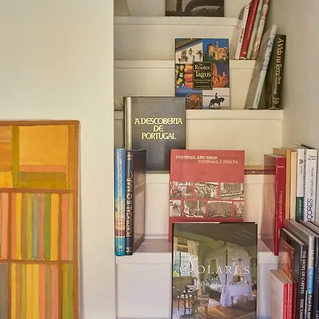 Apartmán Charming Em Belem-books And Canvas *